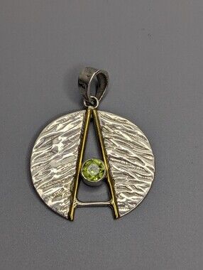New Sterling Silver Natural Peridot Pendant Mixed Metal Circle Triangle Design
